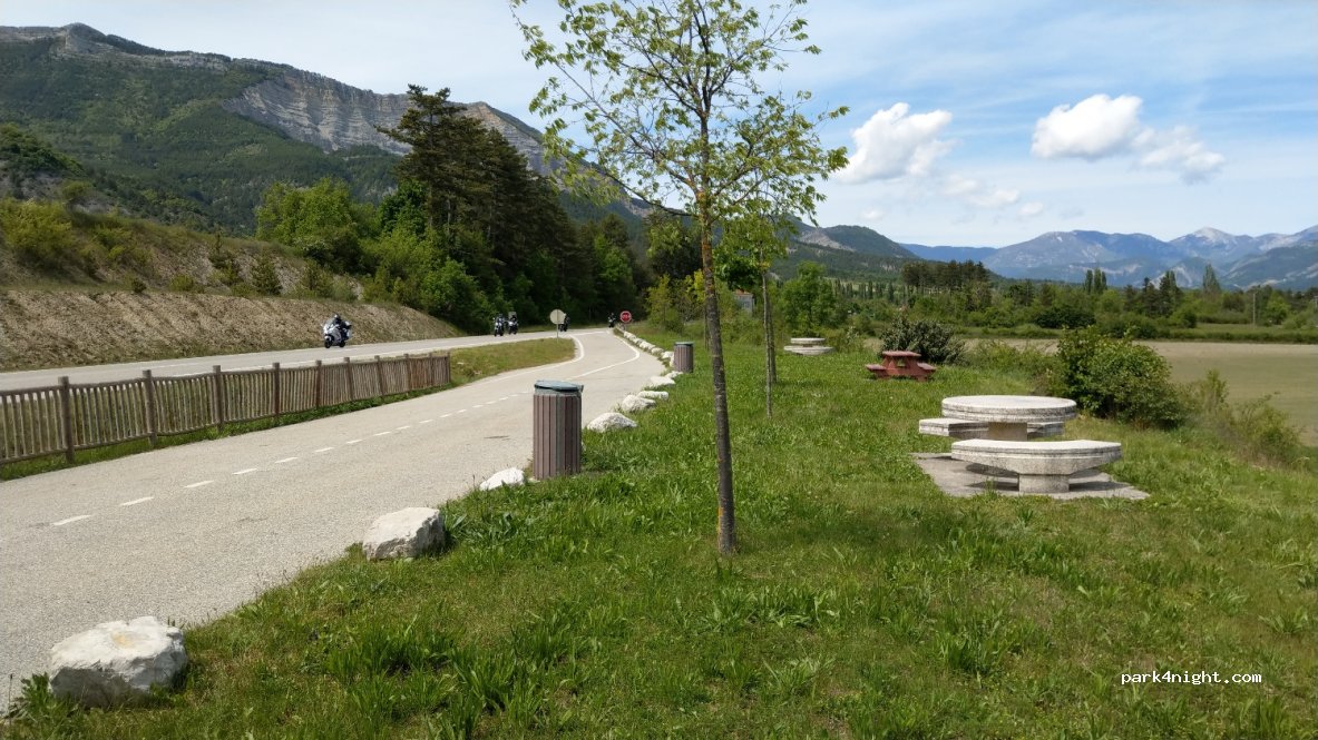 (26150) Montmaur-en-Diois - D93 — foto 2