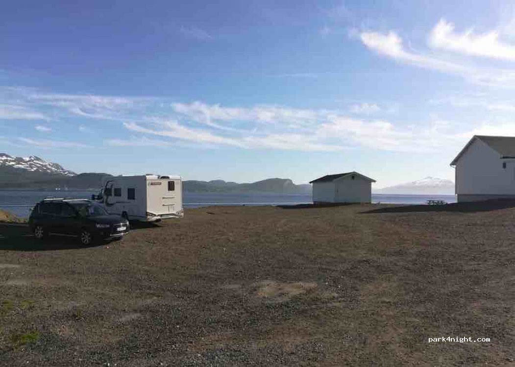 Bobilparkering Sørrollnes — foto
