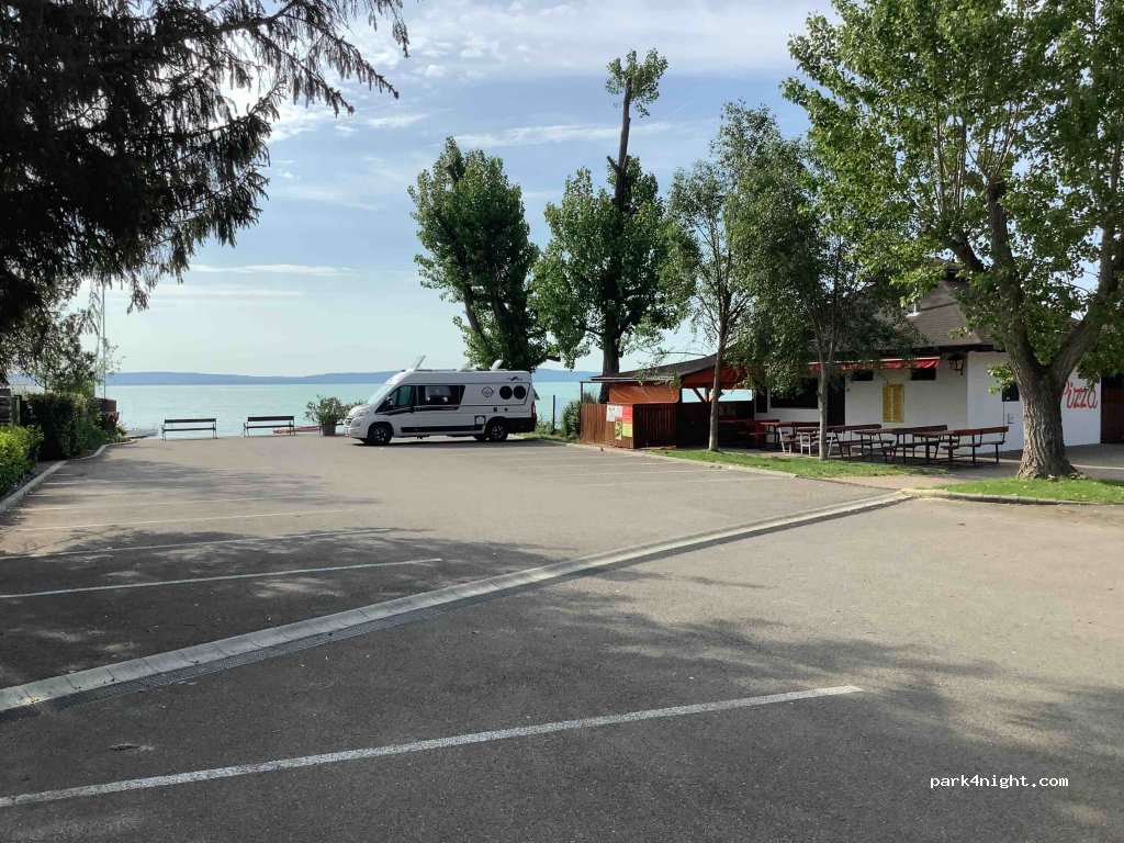 (8251) Zánka - 2 Vérkúti utca — foto 3