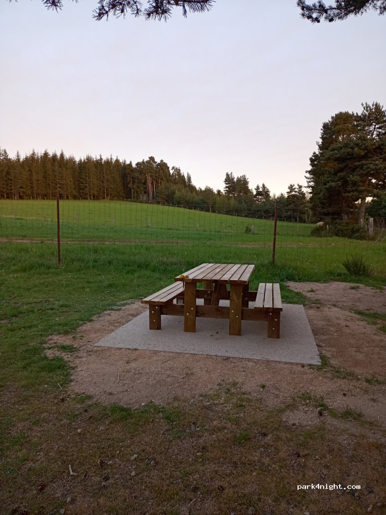 (48130) Peyre en Aubrac - La Méridienne — foto 2