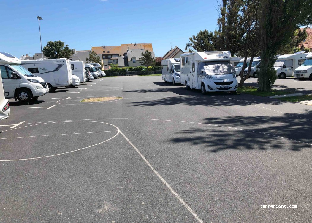 (14470) Courseulles-sur-Mer - 48 Avenue de la Combattante — foto