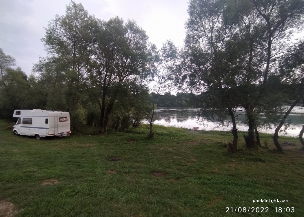 (547536) Bezidu Nou - Unnamed Road — foto