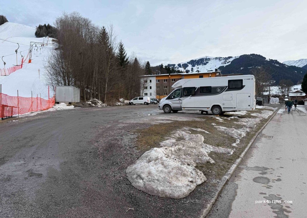 (5761) Alm - 27 Urchen — foto 5