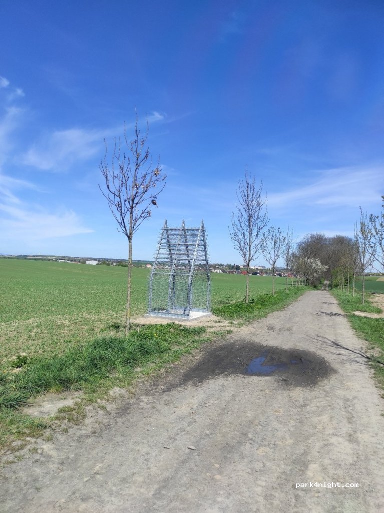 (747 27) Kobeřice - Unnamed Road — foto 3