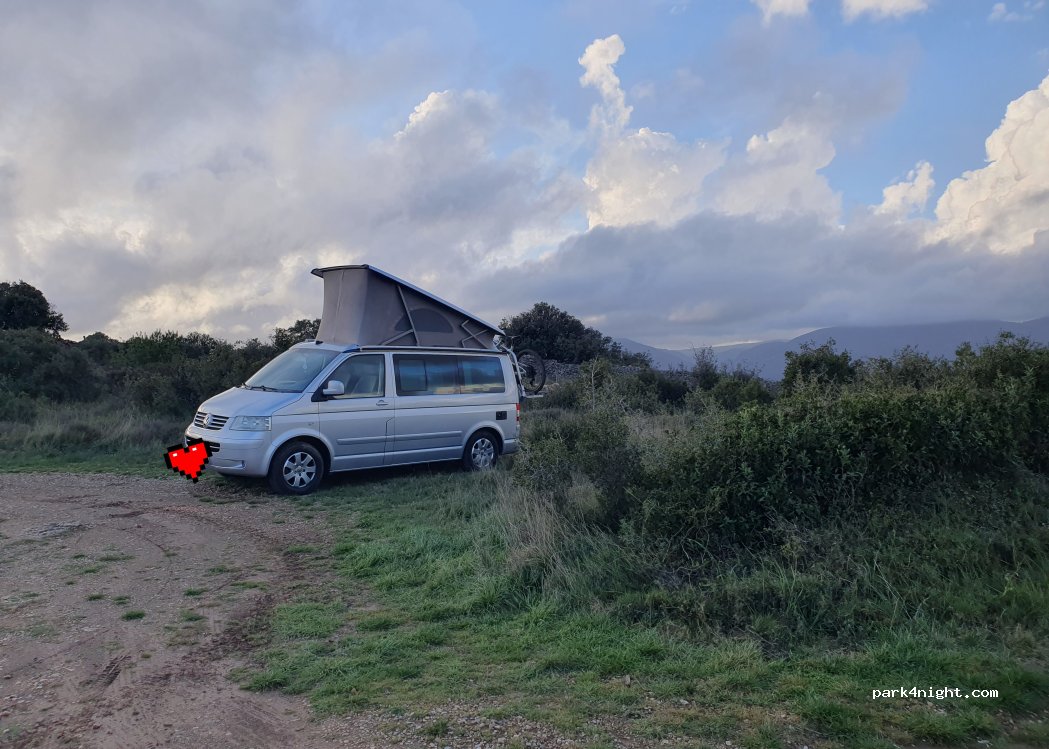 (34360) Saint-Chinian - Unnamed Road — foto 4