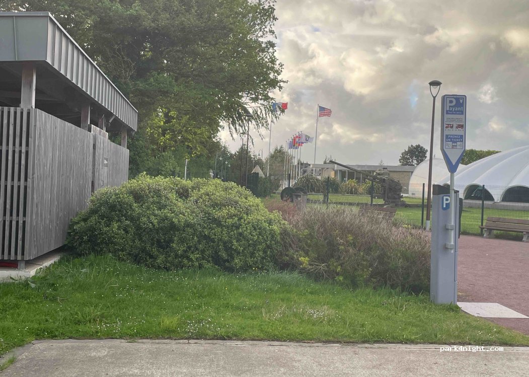 (50480) Sainte-Mère-Église - 13D Impasse Bob Murphy — foto