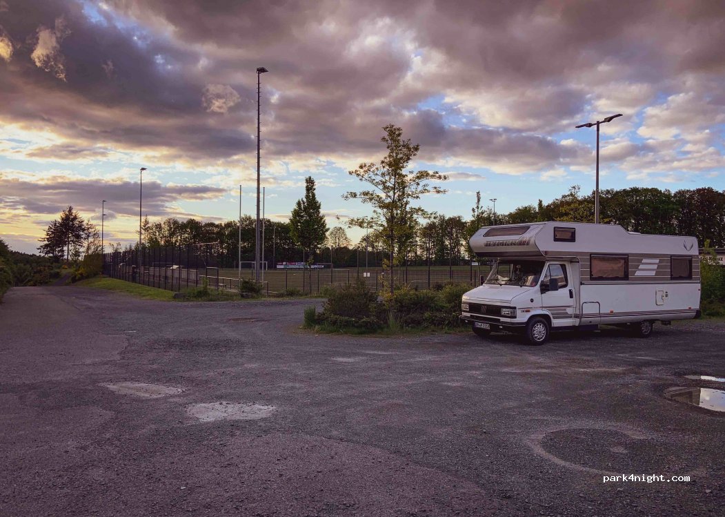 (56593) Güllesheim - 10 Eichenstraße — foto