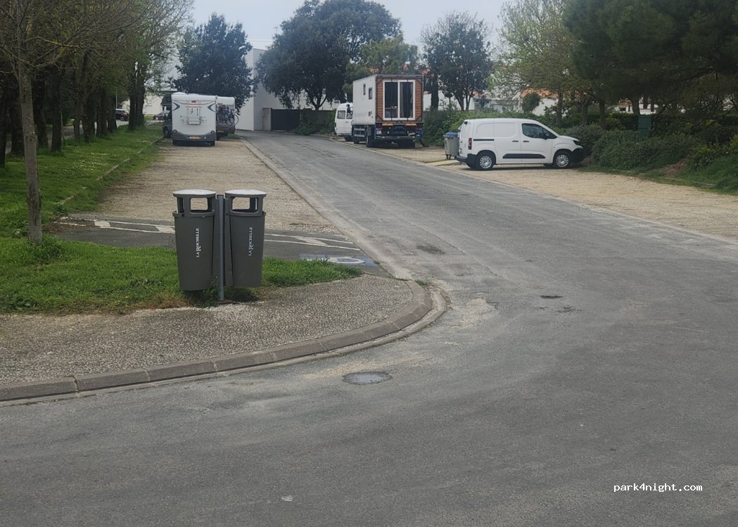 (17000) La Rochelle - Allée François Péron — foto 4