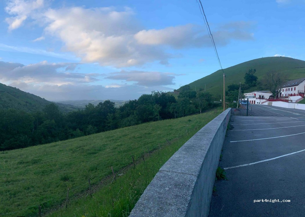 (64130) Saint-Just-Ibarre - Col d'Osquich — foto