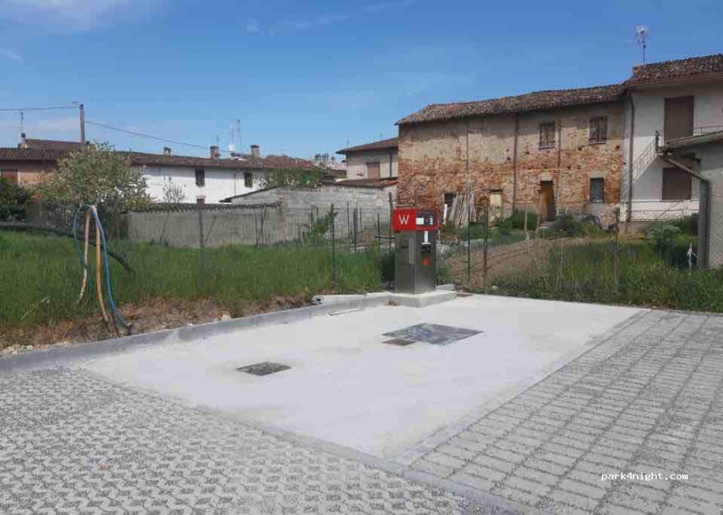 (26031) Isola Dovarese - — foto