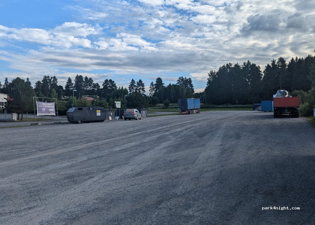 (14810) Hämeenlinna - 36-54 Lahden valtatie — foto