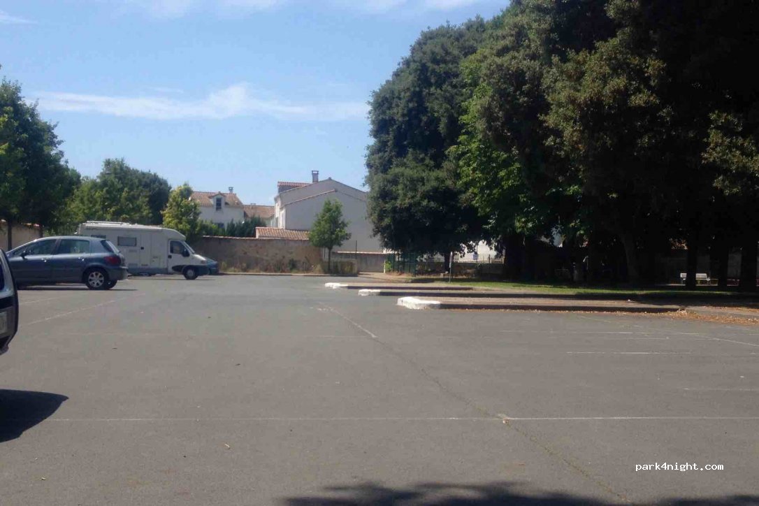 (17440) Aytré - 4 Rue Gambetta — foto
