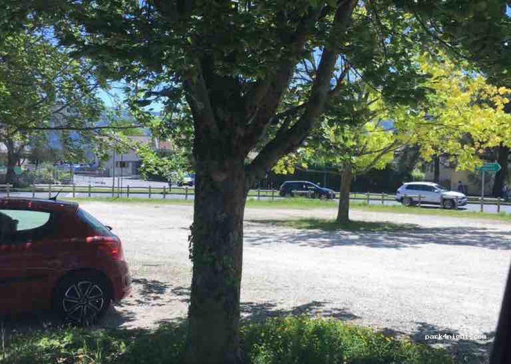 (38210) Tullins - 56 Avenue de la Gare — foto