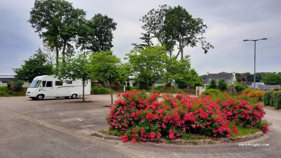 Aire de camping-car Cléden-Poher — foto 2