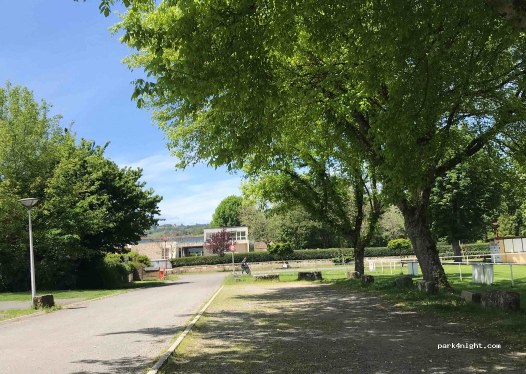(15600) Maurs - 16 Avenue du Stade — foto 3