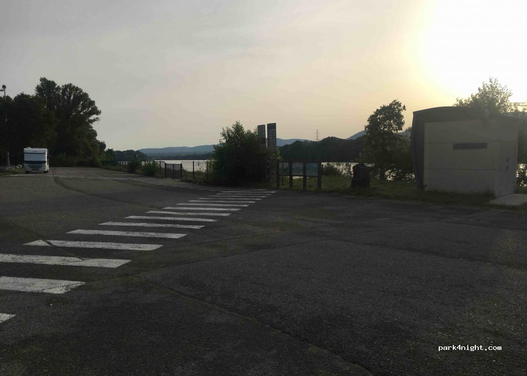 (07350) Cruas - 125 Avenue Marcel Paul — foto