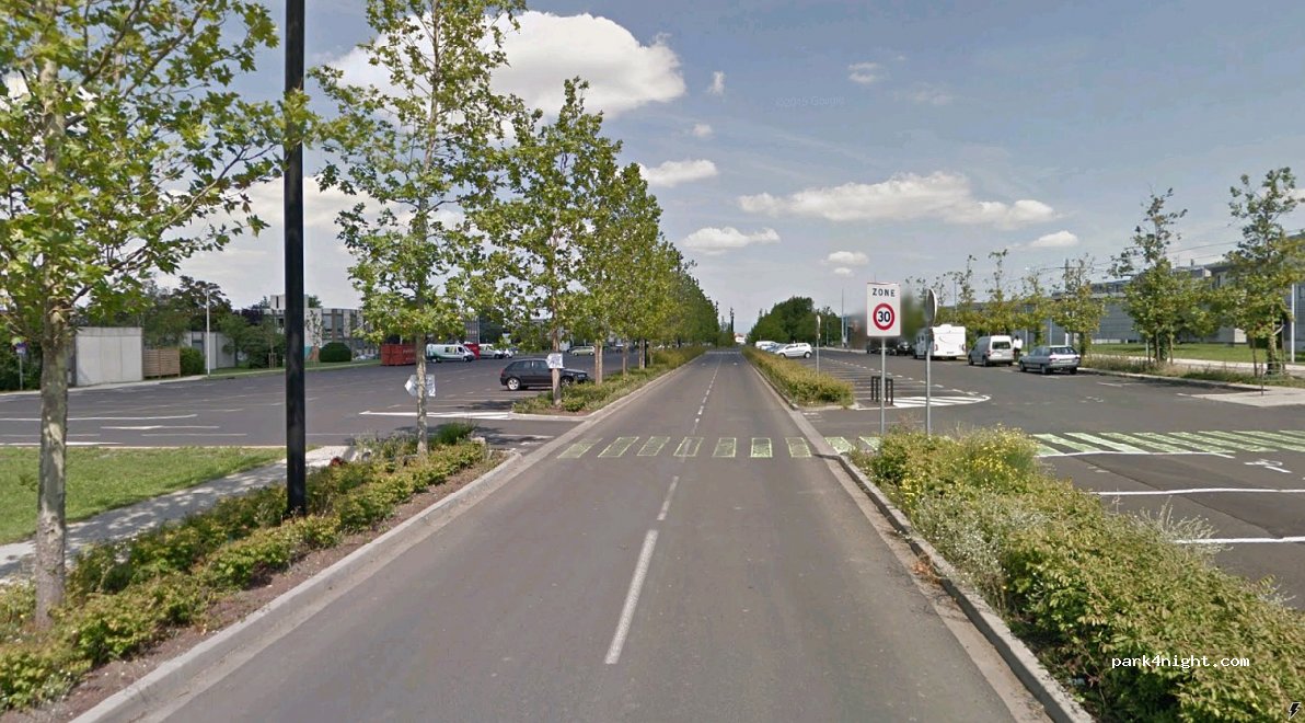 (63170) Aubière - Rue de la Chebarde — foto