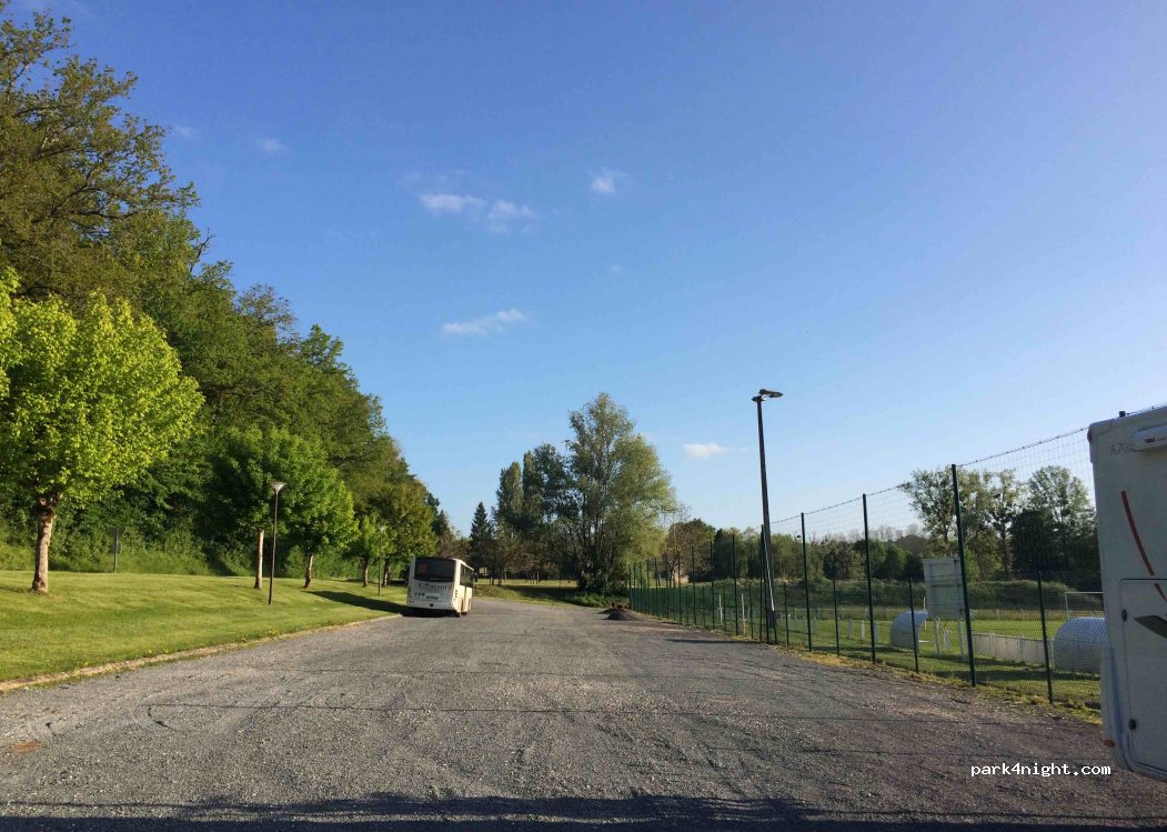 (24390) Hautefort - 1 Le Pont des Épingles — foto