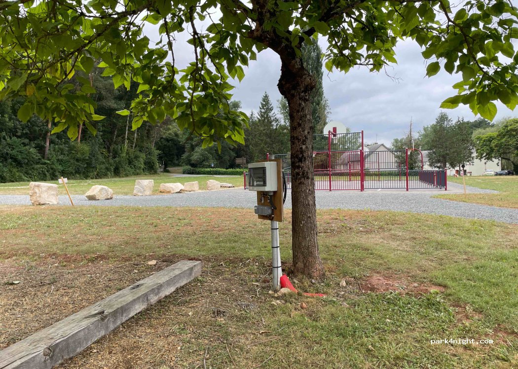 (24390) Hautefort - 1 Le Pont des Épingles — foto 4