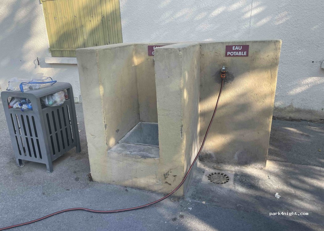 (13800) Istres - 1 Rue des Arnavaux — foto 5