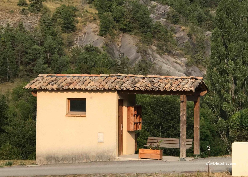 (04420) Draix - 0 Le Village — foto 4