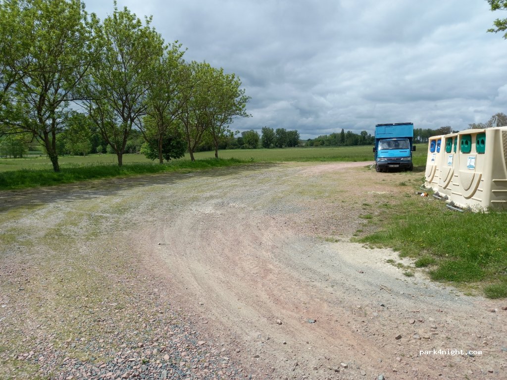 (37500) Seuilly - 7 Route de Lerne — foto 2