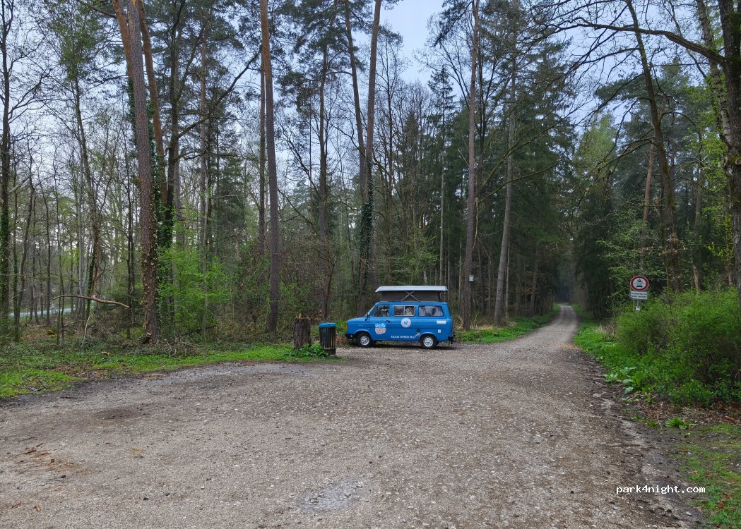 (90768) Fürth - Wachendorfer Weg — foto