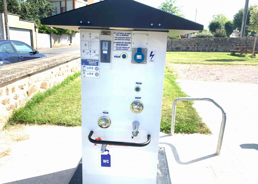 Aire de Camping-Car Cérilly — foto 2