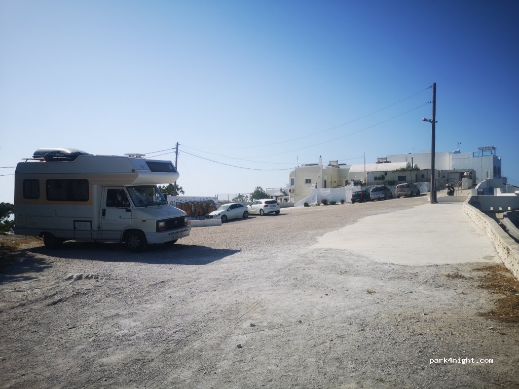 (847 00) Thira - Unnamed Road — foto 2
