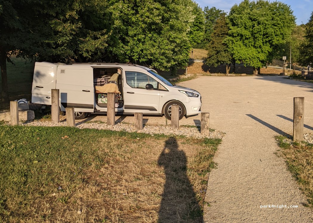 (01300) Massignieu-de-Rives - D37 — foto 4