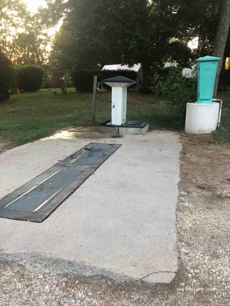 Camping Les Portes de Sancerre — foto 3