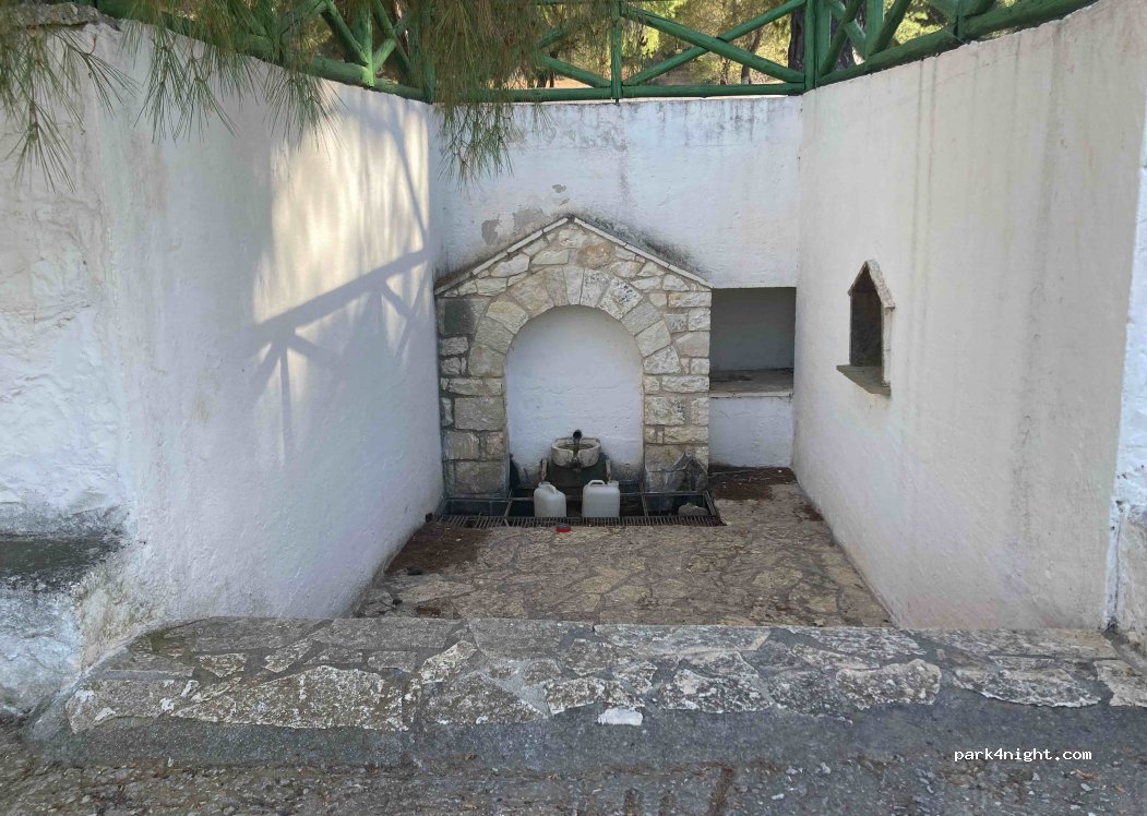 (210 51) Ermionida - Unnamed Road — foto