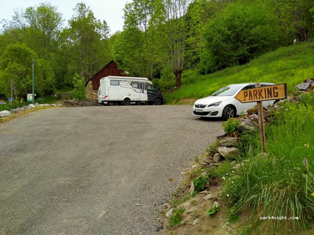 (31110) Saint-Paul-d'Oueil - D51 — foto