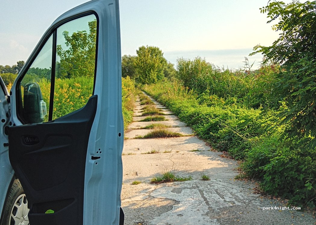 (696 03) Dubňany - Unnamed Road — foto 4