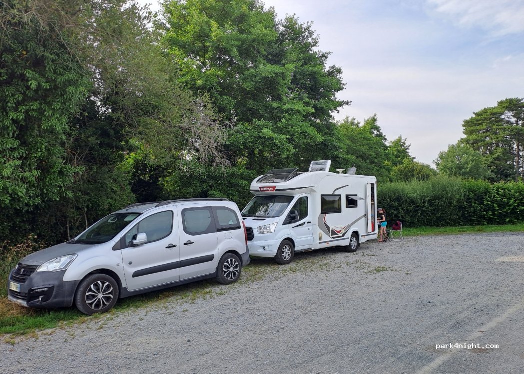 (23600) Boussac-Bourg - Le Montet — foto 2