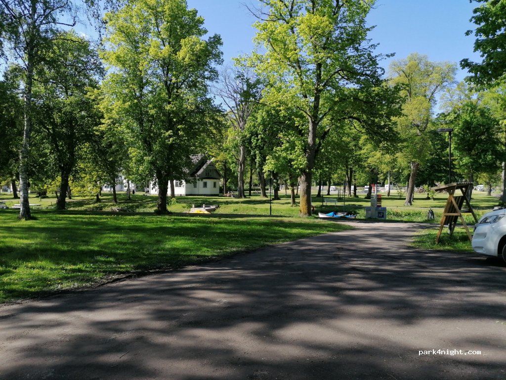(614 30) Söderköping - 39 Skönbergagatan — foto