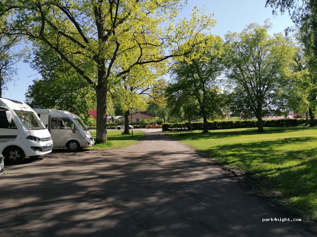 (614 30) Söderköping - 39 Skönbergagatan — foto 2