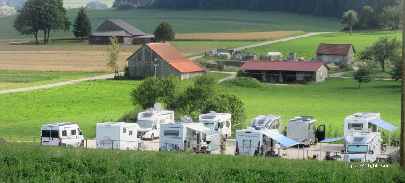 Wohnmobilstellplatz Trailfingen-Gruorn — foto
