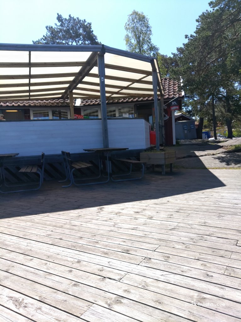 (130 40) Djurhamn - 246 Sollenkrokavägen — foto 3