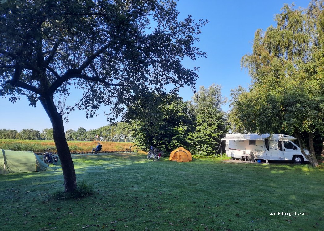 Kalmpjes an (camping) — foto