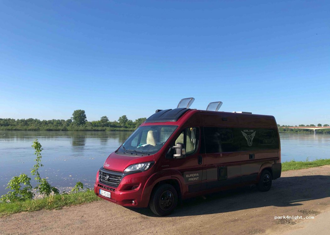 (09-450) Wyszogród - 30 Wiślana — foto