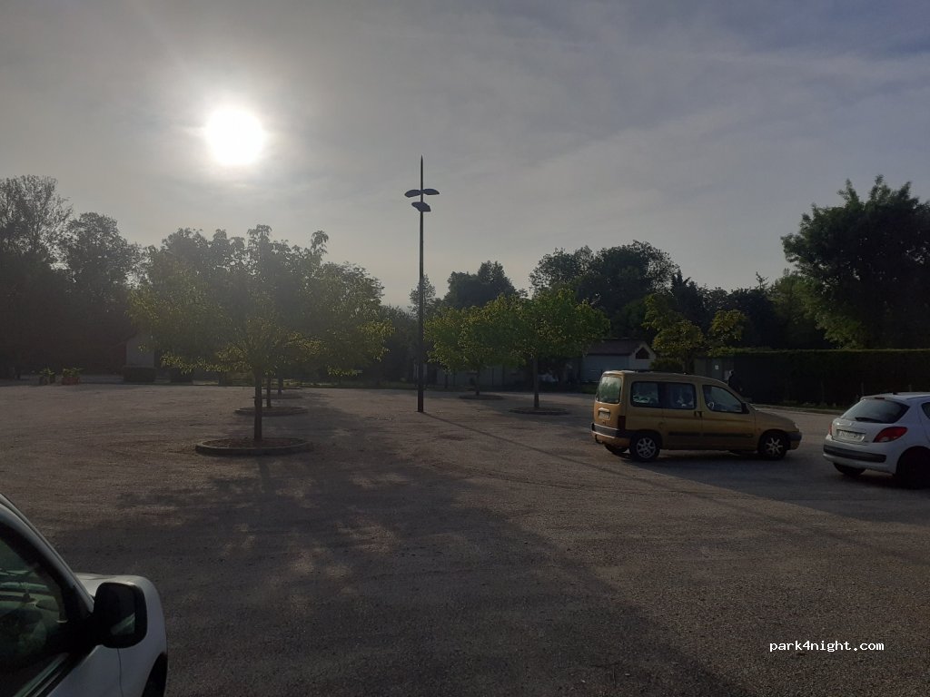 (82240) Lapenche - D103 — foto