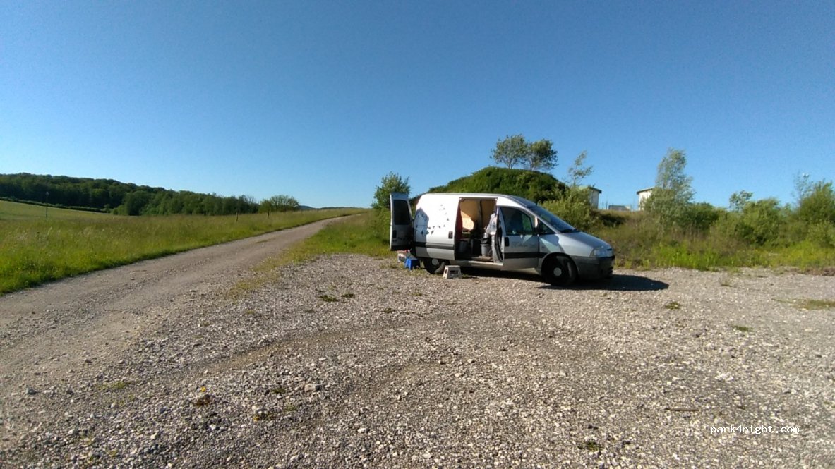 (70110) Les Magny - D486 — foto
