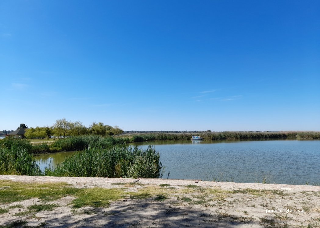 (2481) Velence - 2 Tóbíró köz — foto 2