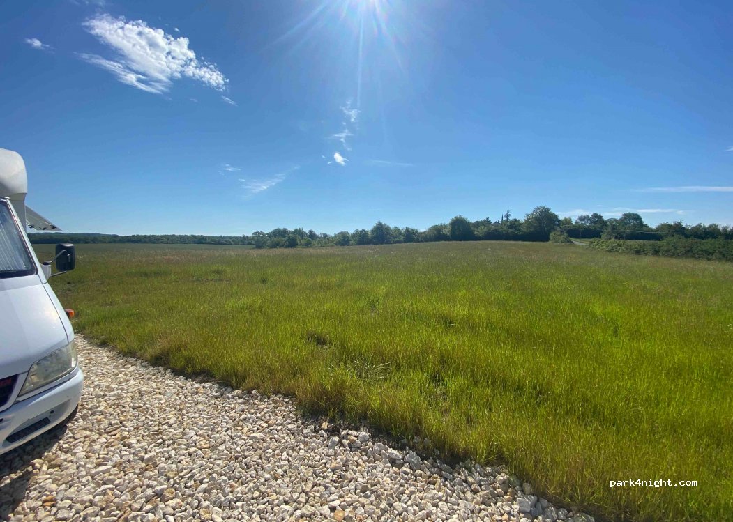 (24240) Ribagnac - Unnamed Road — foto 2