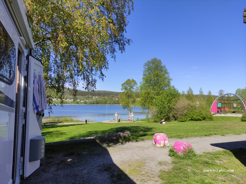 (891 50)  - 2 Floragränd — foto 2