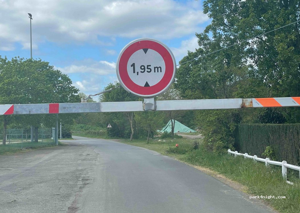 (72230) Arnage - Allée du Bord de Sarthe — foto 2