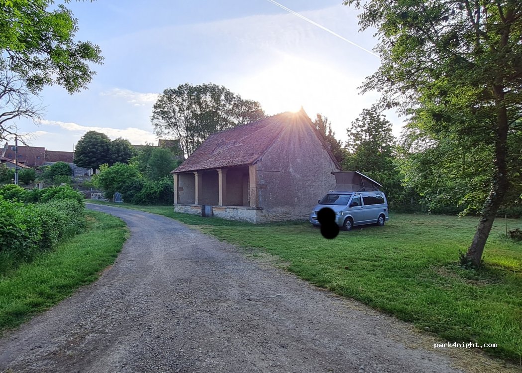 (71460) Malay - 4 Rue de la Grand Fontaine — foto 3