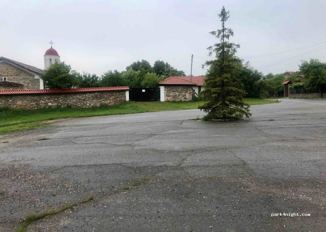 (2412) Staro selo - Unnamed Road — foto