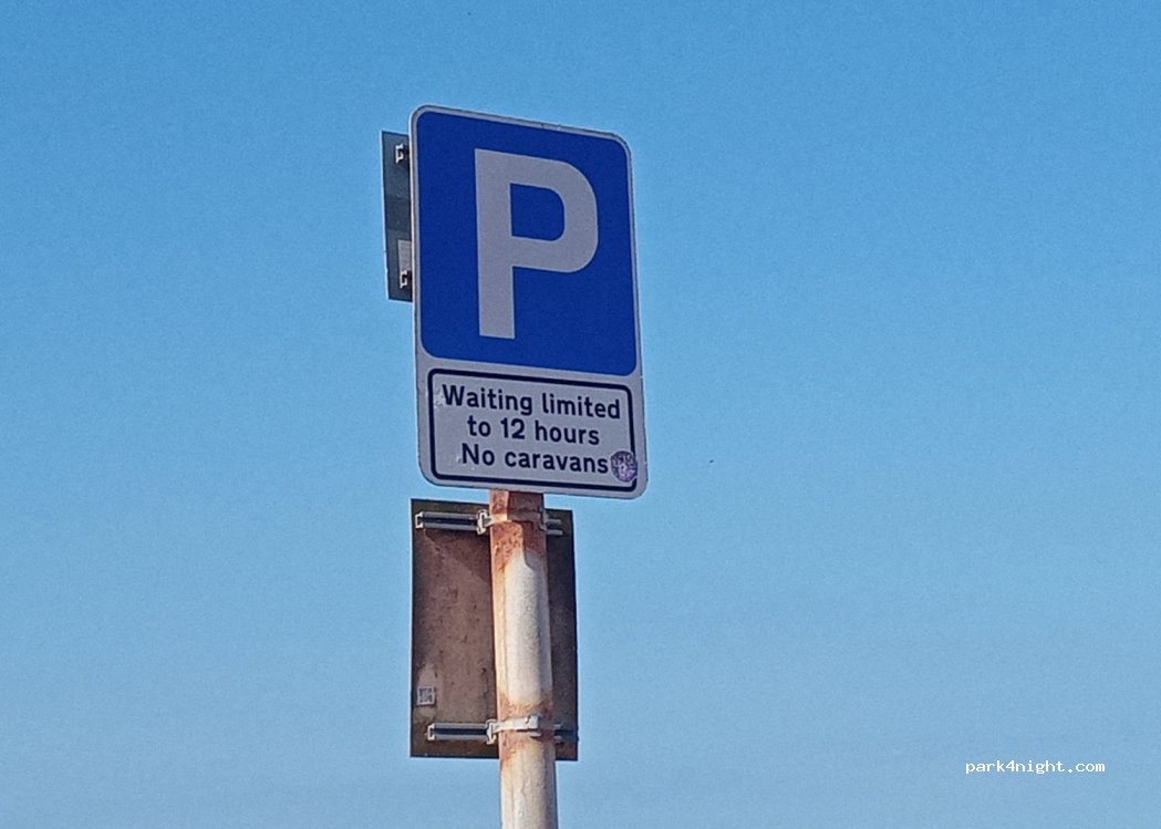 (BN25 2PL) Seaford - 1 Marine Parade — foto